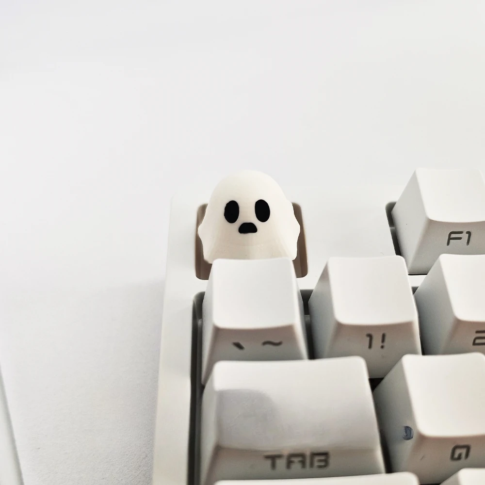 Halloween personality little ghost handmade creative transparent keycap cross mechanical keyboard universal
Halloween personality little ghost handmade creative transparent keycap cross mechanical keyboard universal