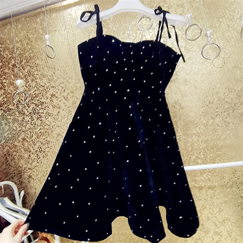 Shiny body rhinestones Velvet bow slim dress Sling black fashion dress women
Shiny body rhinestones Velvet bow slim dress Sling black fashion dress women