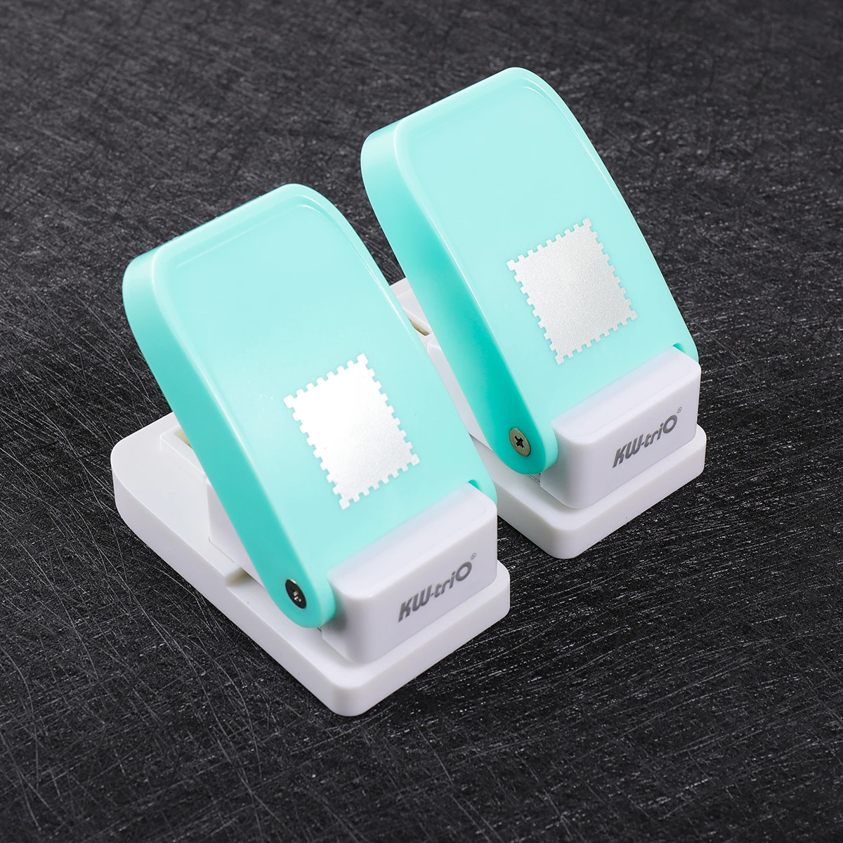 Sky Blue Stamp Shaped Serrated Paper Punch Portable Hole Puncher DIY Card Making Scrapbooking Paper Crafting Embossing Tool
Sky Blue Stamp Shaped Serrated Paper Punch Portable Hole Puncher DIY Card Making Scrapbooking Paper Crafting Embossing Tool