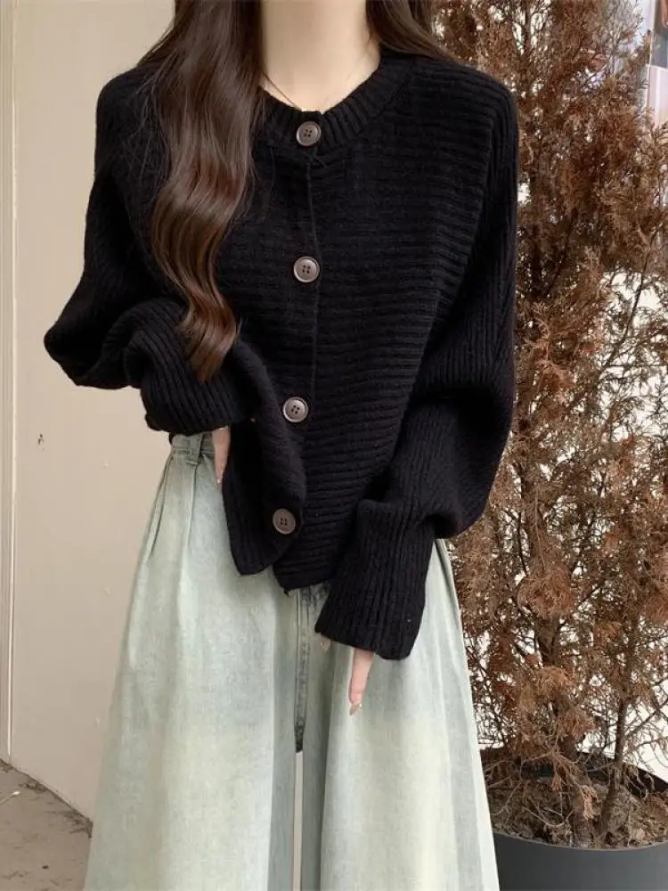 Autumn Winter Women's Solid Long Sleeve Single Breasted Cardigan Sweater French Round Neck Elegant Fashion Festival Knitted Tops
Autumn Winter Women's Solid Long Sleeve Single Breasted Cardigan Sweater French Round Neck Elegant Fashion Festival Knitted Tops