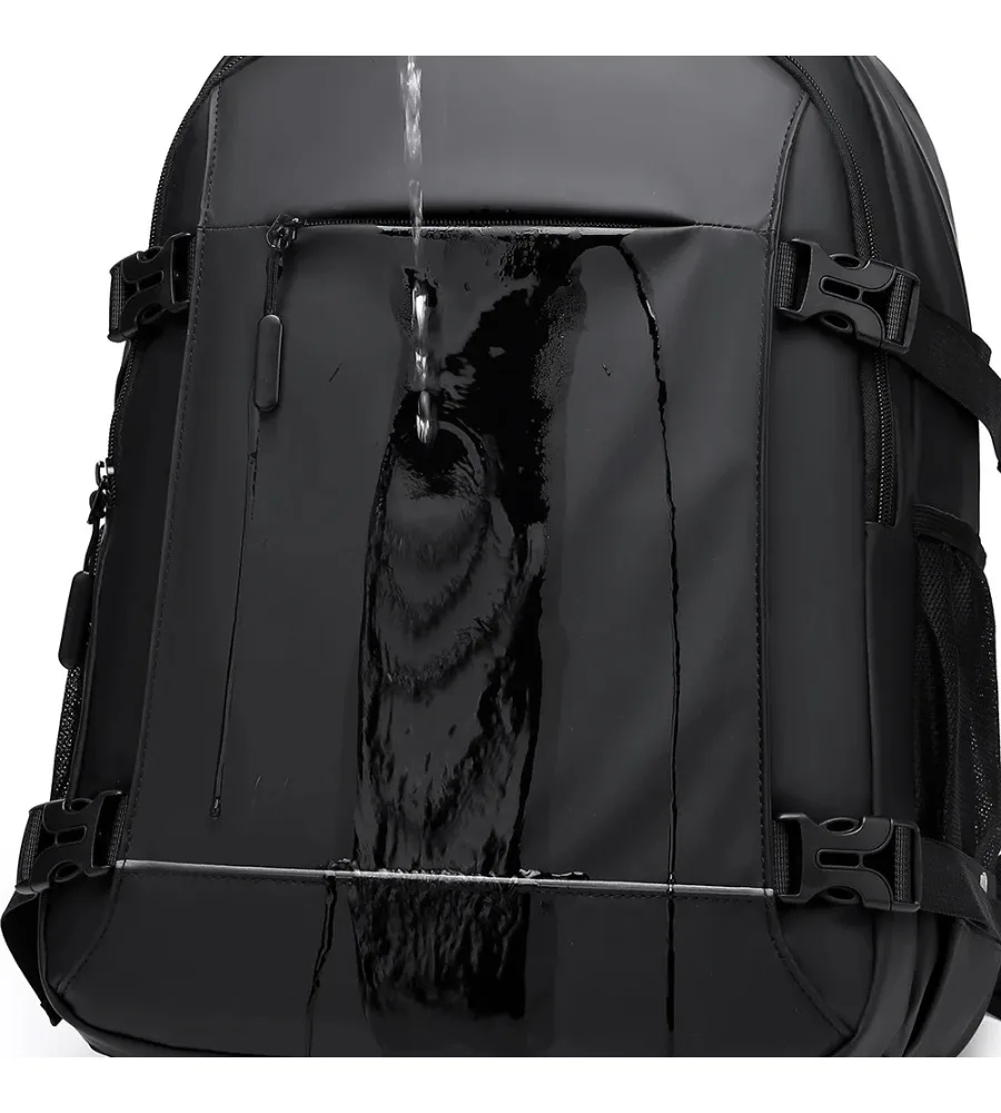 Rugged water-resistant weave protects this backpack from splashes during school commutes and trips
Rugged water-resistant weave protects this backpack from splashes during school commutes and trips