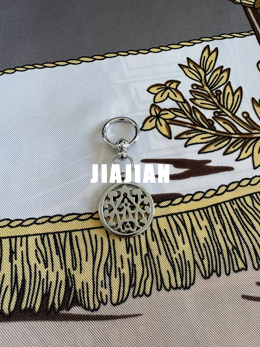 Scarf Buckle Women Scarfs Shawls Accessories Scarves Button Shawl Bandanas Ornament
Scarf Buckle Women Scarfs Shawls Accessories Scarves Button Shawl Bandanas Ornament