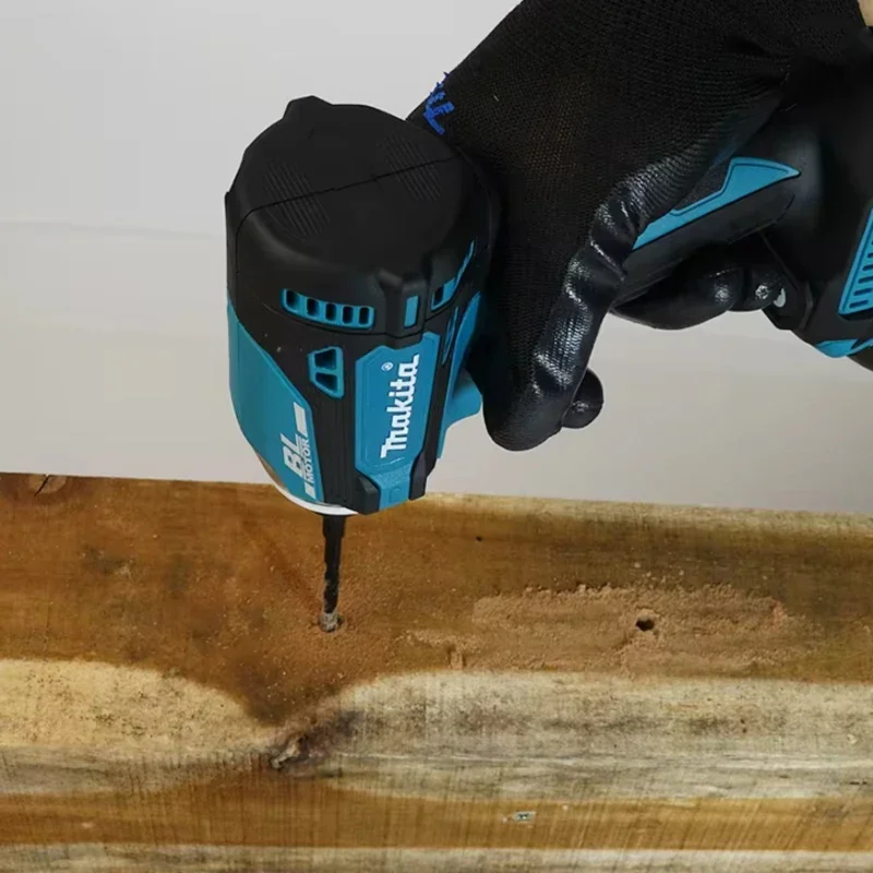 Аккумуляторный ударный шуруповерт Makita DTD171, 18В, бесщеточный двигатель, без АКБ и ЗУ, только инструмент
Аккумуляторный ударный шуруповерт Makita DTD171, 18В, бесщеточный двигатель, без АКБ и ЗУ, только инструмент