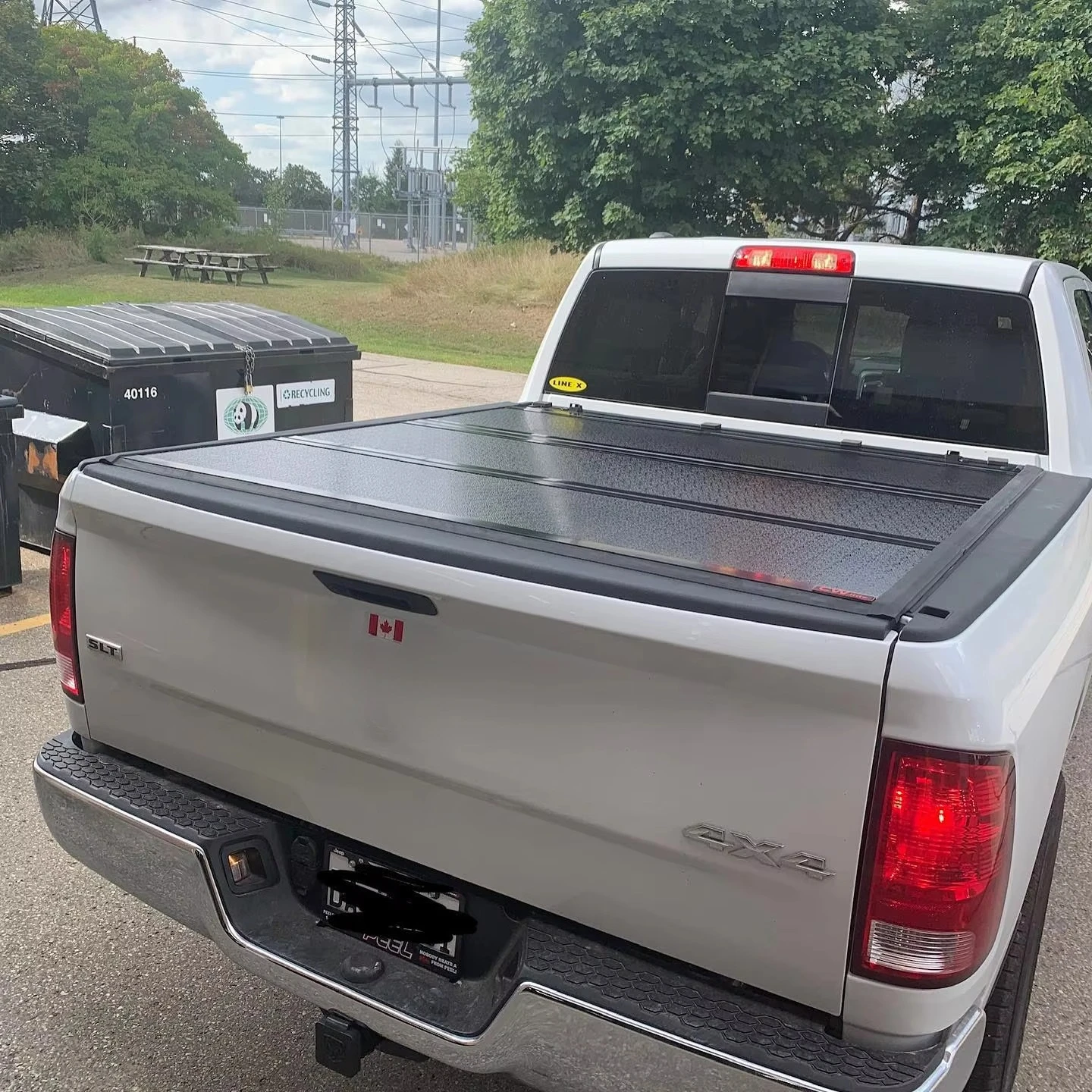 Low Profile Hard Tri Fold Pickup Bed Tonneau Cover Canopy for Hilux Pickup Parts
Low Profile Hard Tri Fold Pickup Bed Tonneau Cover Canopy for Hilux Pickup Parts