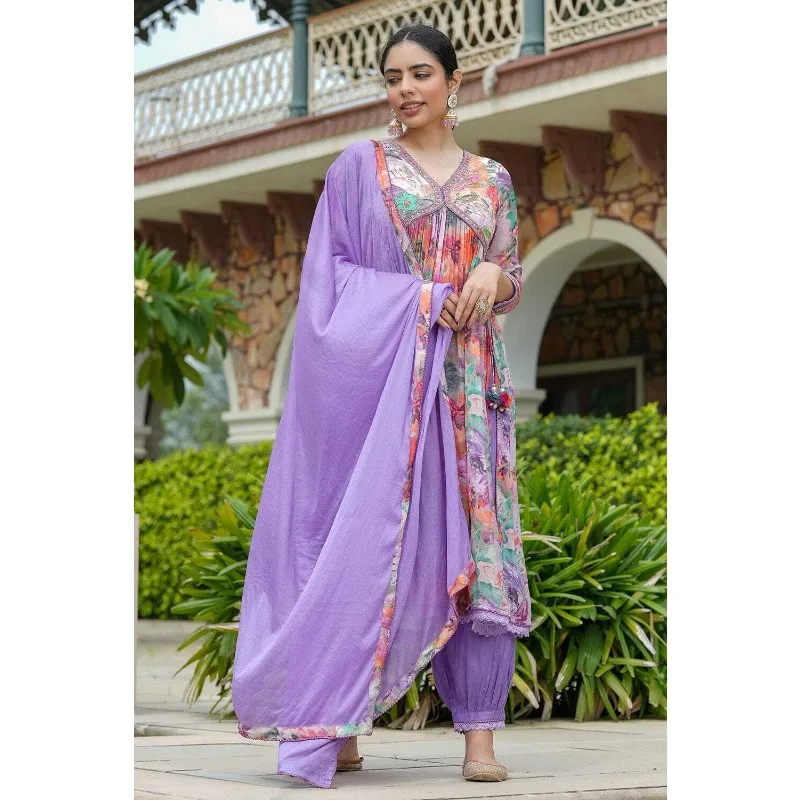 Pakistani Women Embroidery Work Rayon Stitched Kurti Pant with Dupatta Dress Set
Pakistani Women Embroidery Work Rayon Stitched Kurti Pant with Dupatta Dress Set