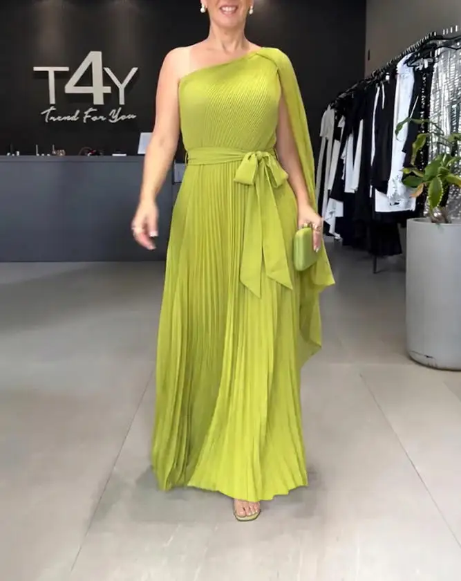 Women's Dress Summer New Fashionable Personalized Style Solid Color Slant Neck Single Shoulder Sleeve Design Pleated Dress
Women's Dress Summer New Fashionable Personalized Style Solid Color Slant Neck Single Shoulder Sleeve Design Pleated Dress
