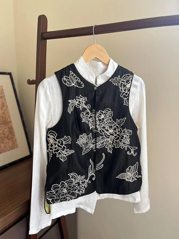 Женская верхняя одежда в стиле ретро: китайский топ с вышивкой, свободный крой, полиэстер
Женская верхняя одежда в стиле ретро: китайский топ с вышивкой, свободный крой, полиэстер