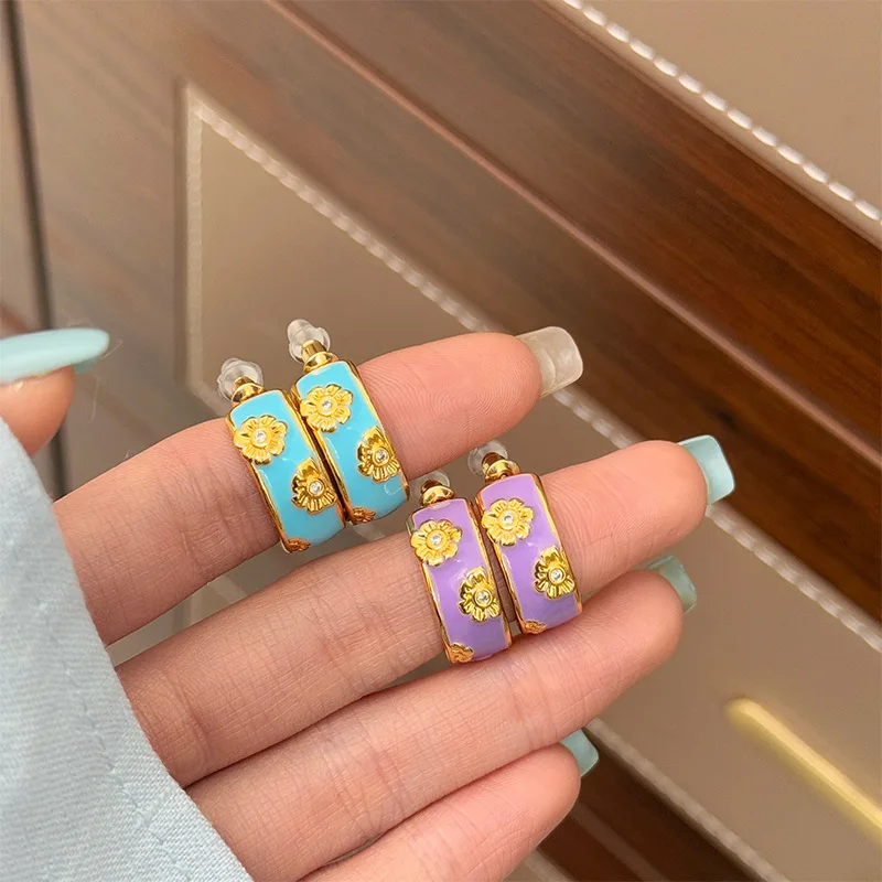 Gold Color Crystal Flower Blue Purple Enamel Circle Round Drop Earring for Women Gold Color Female Wedding Hoop Earrings
Gold Color Crystal Flower Blue Purple Enamel Circle Round Drop Earring for Women Gold Color Female Wedding Hoop Earrings