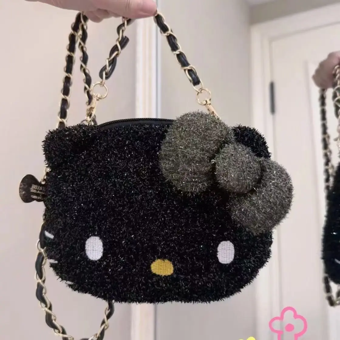 2025 Новая модная сумка-мессенджер Kawaii с рисунком Sanrio Hello Kitty, сумка через плечо для хранения ключей для мобильного телефона для девочек
2025 Новая модная сумка-мессенджер Kawaii с рисунком Sanrio Hello Kitty, сумка через плечо для хранения ключей для мобильного телефона для девочек