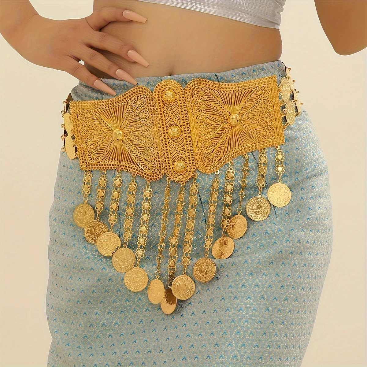 1pc Women's Belt Multi-Layered Large Waistband Feathered Golden Pattern Metal Fashion Adjustable Belly Dance Belt Suitable
1pc Women's Belt Multi-Layered Large Waistband Feathered Golden Pattern Metal Fashion Adjustable Belly Dance Belt Suitable