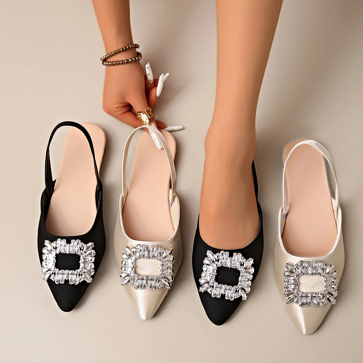 Summer 2026 New Baotou Square Buckle Rhinestone Decorative Flat Sandals Plus Size Outdoor Daily Wear Zapatos Mujeres
Summer 2026 New Baotou Square Buckle Rhinestone Decorative Flat Sandals Plus Size Outdoor Daily Wear Zapatos Mujeres