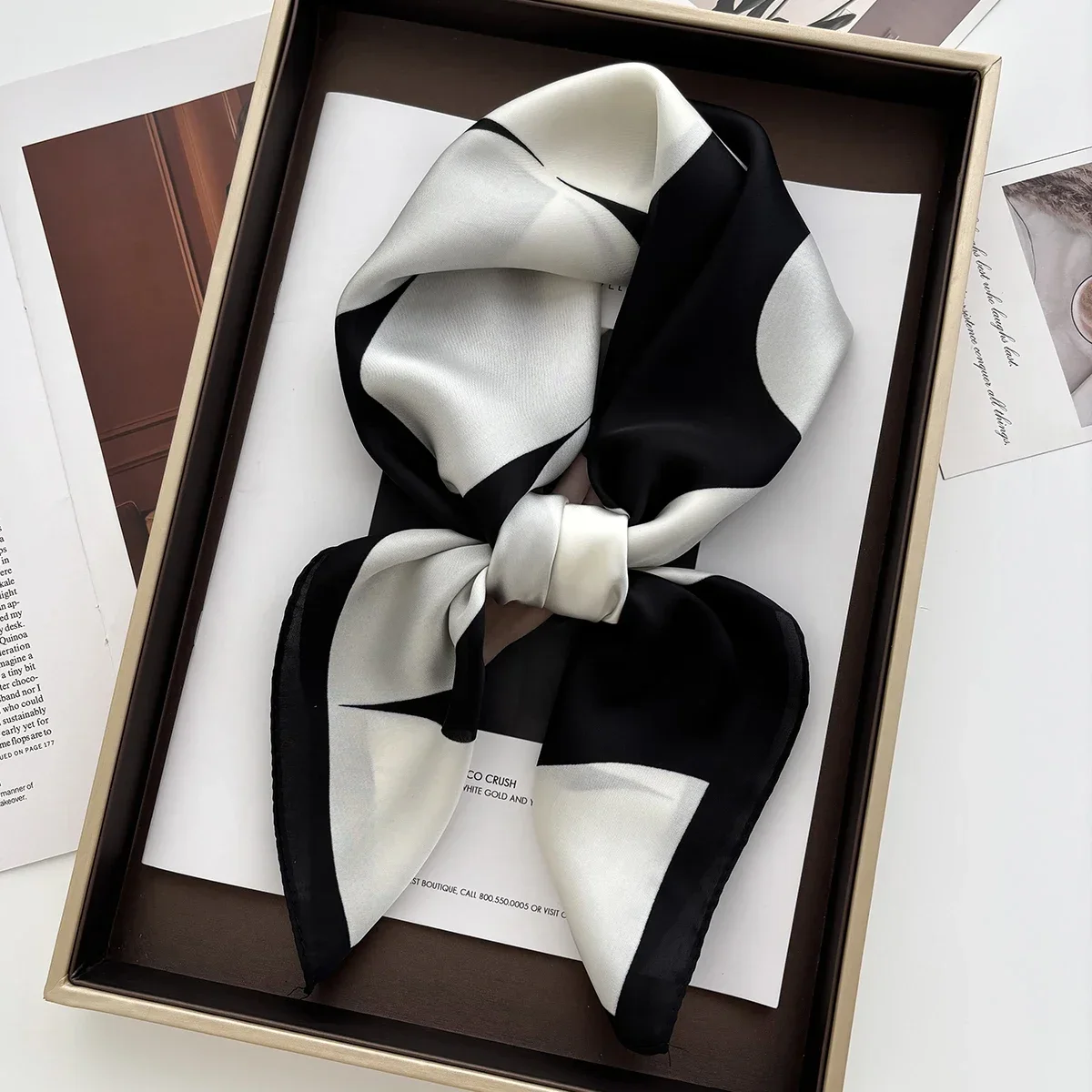 Женский шарф со свежим художественным принтом, легкий ветрозащитный мягкий атласный шарф с квадратным вырезом, женские ленты для волос, бандана
Женский шарф со свежим художественным принтом, легкий ветрозащитный мягкий атласный шарф с квадратным вырезом, женские ленты для волос, бандана