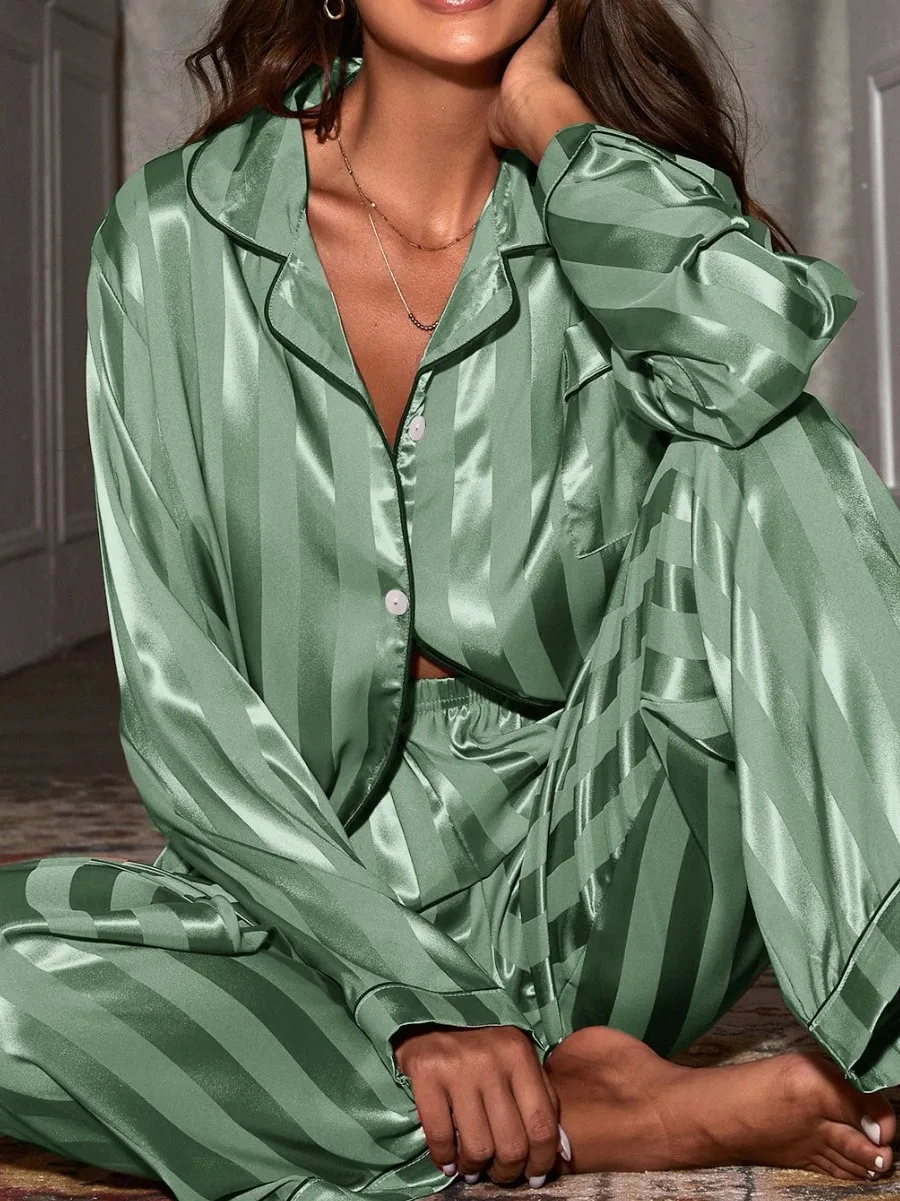 Casual Striped Loose Sleepwear Cardigan for Women 2025 Style Home Clothes Two-Piece Set Polyester Fiber Long Sleeve Bell Sleeve
Casual Striped Loose Sleepwear Cardigan for Women 2025 Style Home Clothes Two-Piece Set Polyester Fiber Long Sleeve Bell Sleeve