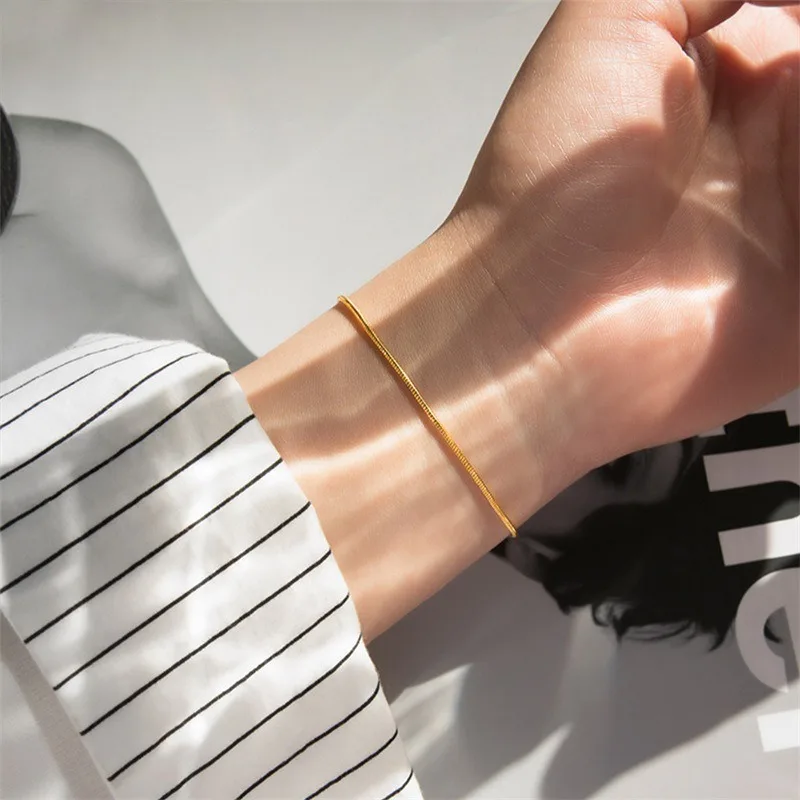Fashion Stainless Steel Snake Chain Bracelet for Women Men Gold-Plated Chains Minimalist Slim-Fit Unisex 2025 Trends in Jewelry 
Fashion Stainless Steel Snake Chain Bracelet for Women Men Gold-Plated Chains Minimalist Slim-Fit Unisex 2025 Trends in Jewelry