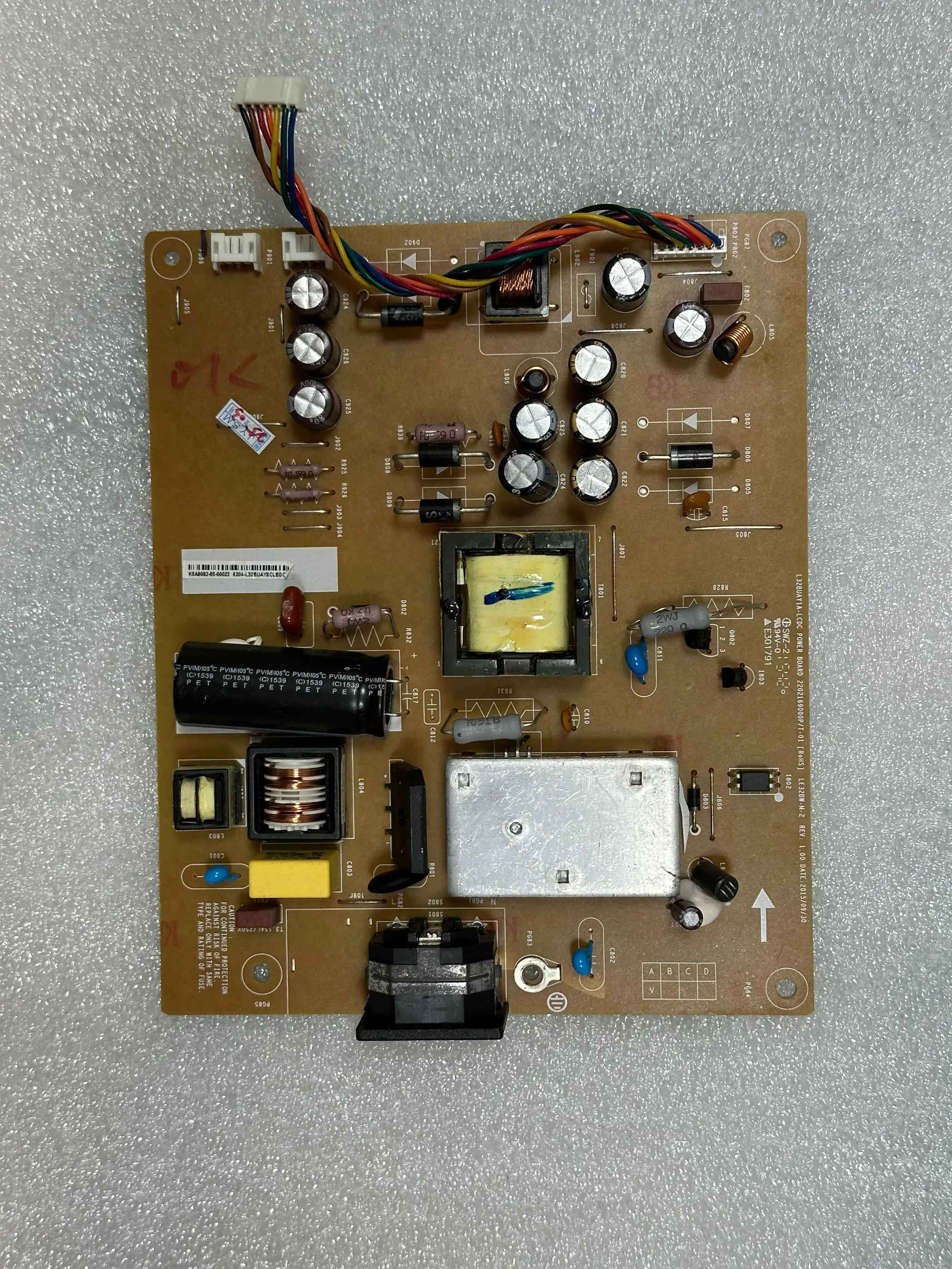 Original D3217H EB321HQ power supply board LE32BW-M-2 L32BUAY1A-LCDC
Original D3217H EB321HQ power supply board LE32BW-M-2 L32BUAY1A-LCDC