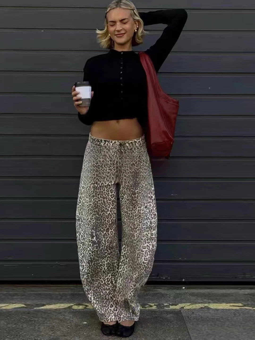 Sexy Leopard Print Low Waist Loose Casual Straight Knife Pants Women's Long Jeans Spring Autumn 2026 Cotton Denim
Sexy Leopard Print Low Waist Loose Casual Straight Knife Pants Women's Long Jeans Spring Autumn 2026 Cotton Denim
