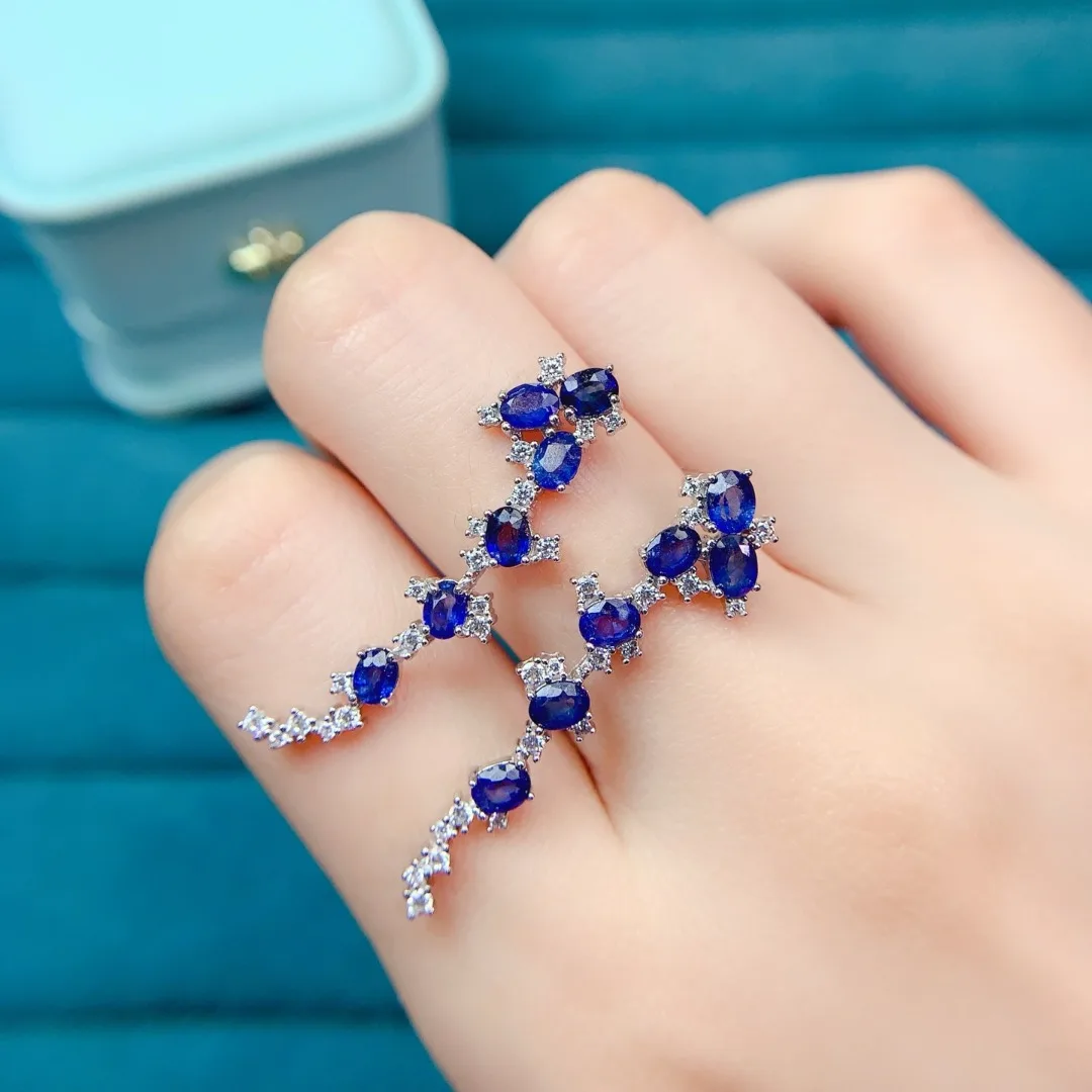 Luxurious Design Natural Sapphire Earrings S925 Pure Silver Premium Fashion Jewelry Elegant Royal Gemstone Fine Women Jewelry
Luxurious Design Natural Sapphire Earrings S925 Pure Silver Premium Fashion Jewelry Elegant Royal Gemstone Fine Women Jewelry
