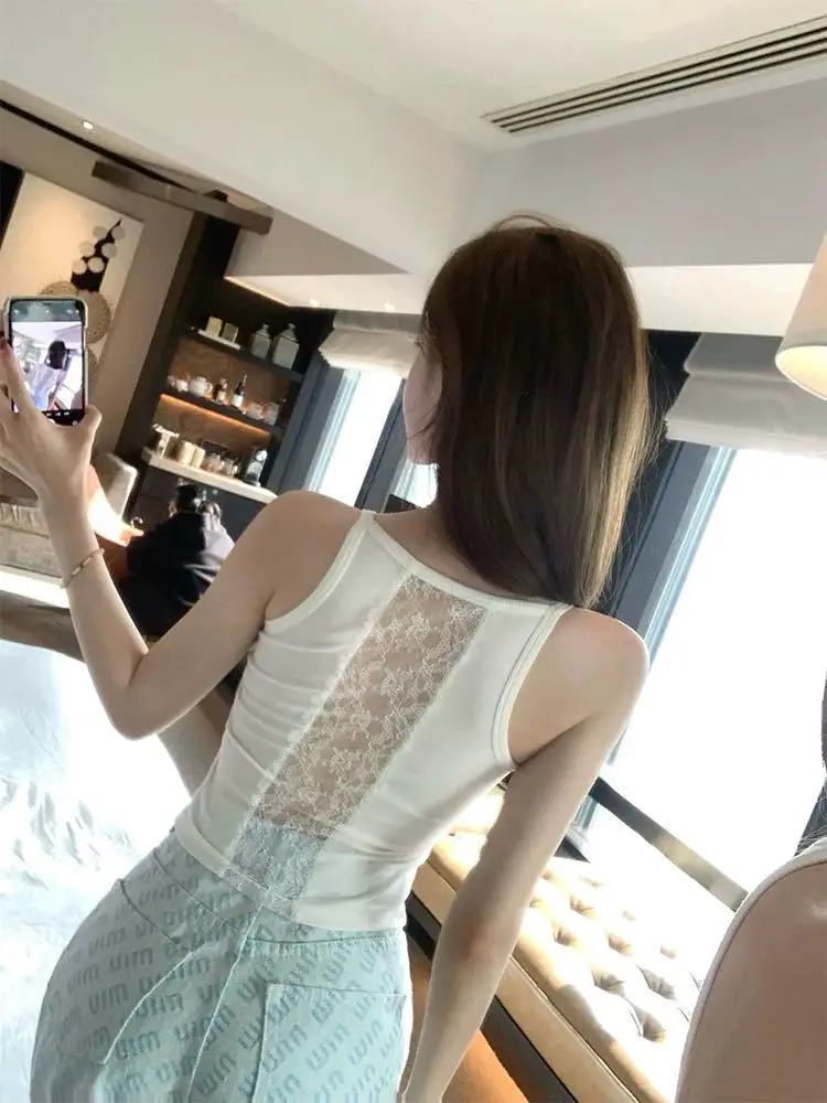 Rayon Hot Girl Beauty Back Lace Stitching Vest Women with Chest Pad Slim Outer Wear Hollow Backless Top
Rayon Hot Girl Beauty Back Lace Stitching Vest Women with Chest Pad Slim Outer Wear Hollow Backless Top