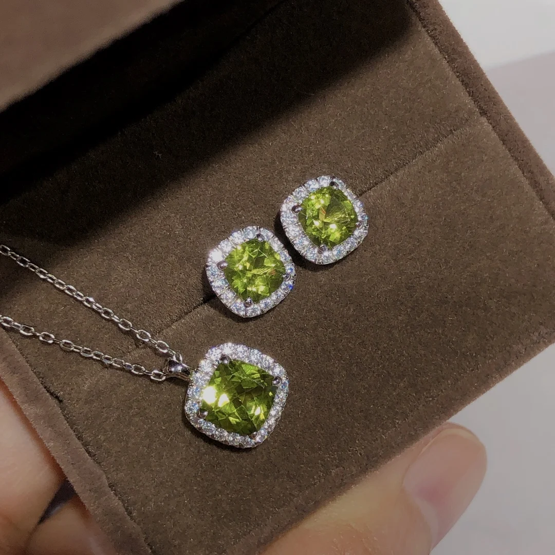 HT25 Fine Jewelry Solid 925 Sterling Silver Natural Green Olivine Peridot Gemstones Earrings for Women Fine Presents
HT25 Fine Jewelry Solid 925 Sterling Silver Natural Green Olivine Peridot Gemstones Earrings for Women Fine Presents