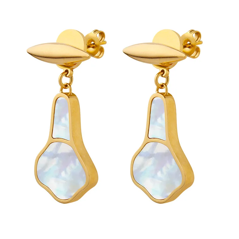 Personality and Versatile Earrings Delicate jewelry with mother-of-pearl fashion luxury gold-plated earrings
Personality and Versatile Earrings Delicate jewelry with mother-of-pearl fashion luxury gold-plated earrings