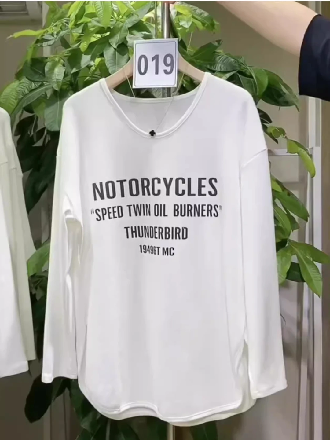 Белые V-Ne Brued Thin Fce Loose Lazy Sle Long Sve женские осенне-зимние брюки для йоги с открытым разрезом Design Sense Match Top
Белые V-Ne Brued Thin Fce Loose Lazy Sle Long Sve женские осенне-зимние брюки для йоги с открытым разрезом Design Sense Match Top