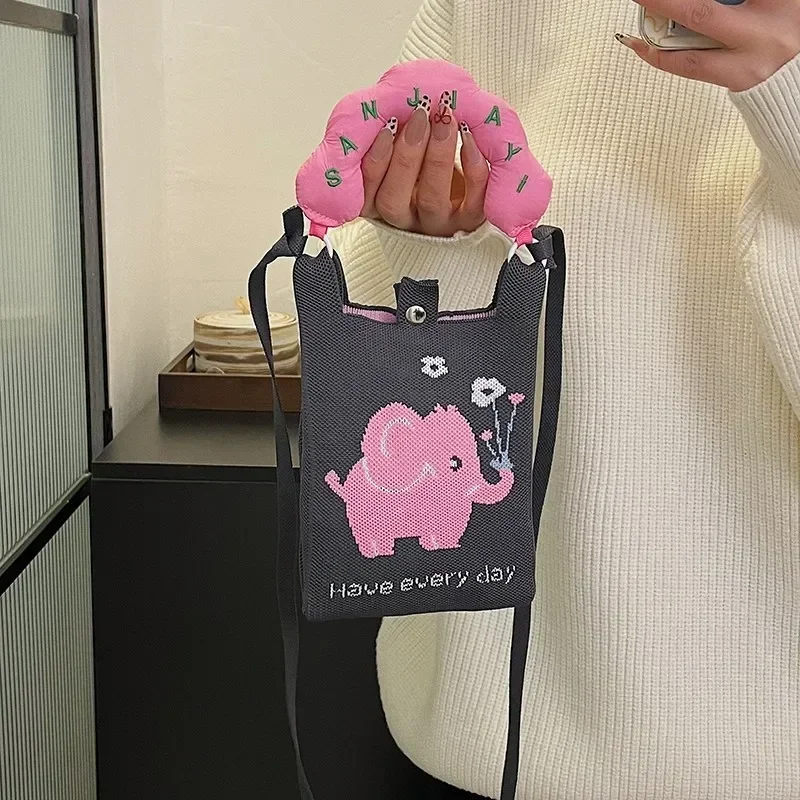 Korean Knitted Handbag for Women 2025 New Fashionable and Versatile Single Shoulder Crossover Mobile Phone Bag Portable Wallet
Korean Knitted Handbag for Women 2025 New Fashionable and Versatile Single Shoulder Crossover Mobile Phone Bag Portable Wallet