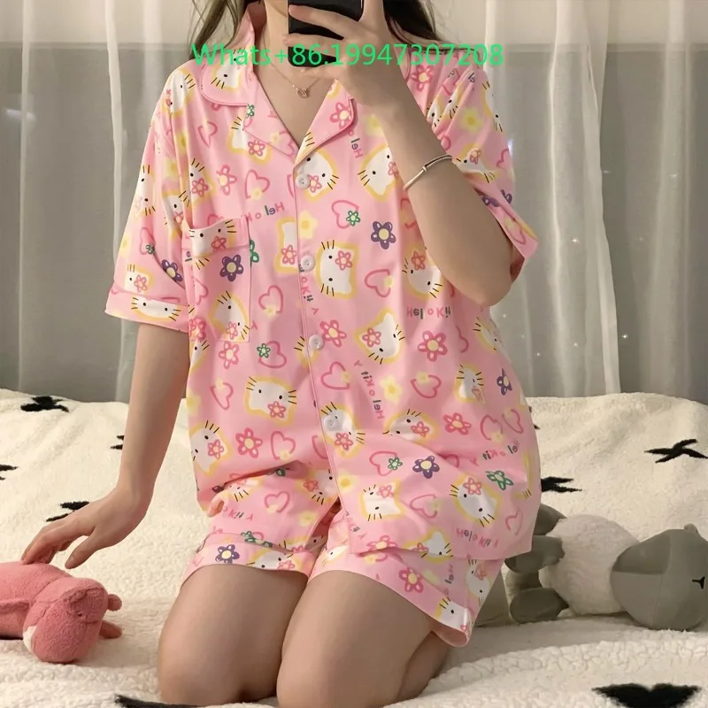 Summer new pink lapel cute cartoon hellokitty pajamas women's short-sleeved shorts loose and sweet loungewear set
Summer new pink lapel cute cartoon hellokitty pajamas women's short-sleeved shorts loose and sweet loungewear set