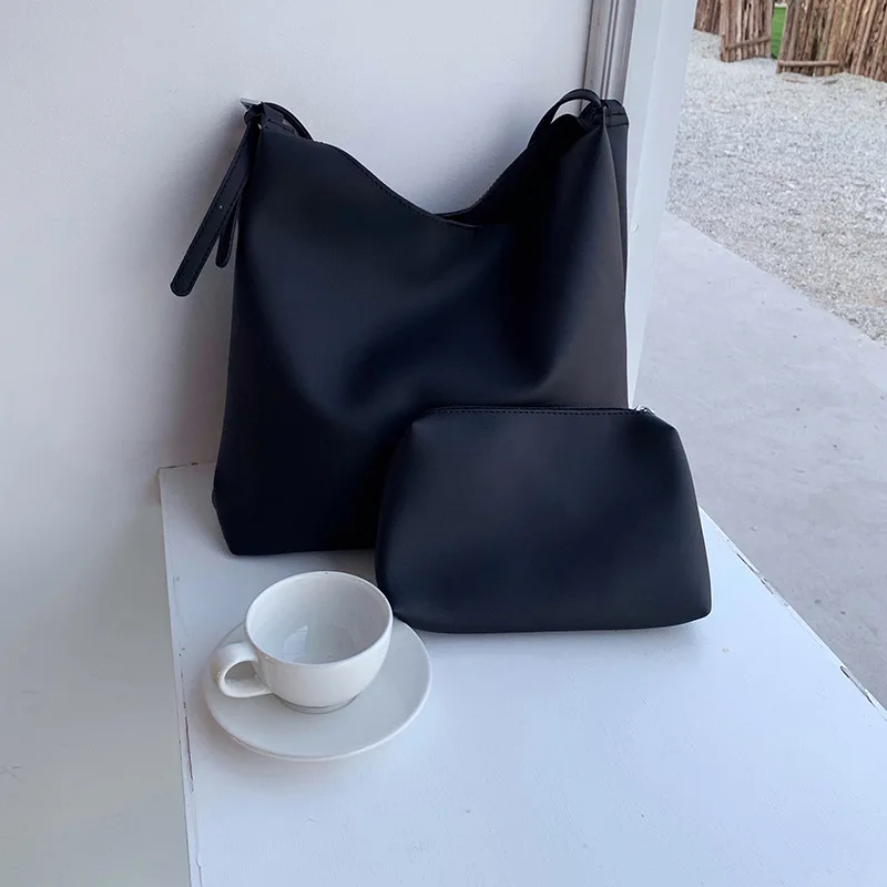 TRSYPHXM new Big bag women's 2025 new bag Korean version women's bag shoulder bag large capacity casual tote bag
TRSYPHXM new Big bag women's 2025 new bag Korean version women's bag shoulder bag large capacity casual tote bag