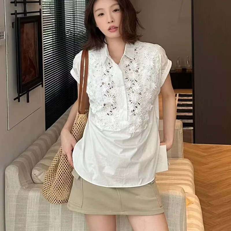 Lace Embroidered Hollow out Short Sleeve Shirt Women's Loose Korean Style Summer New Fashion Breathable Flip Collar Top
Lace Embroidered Hollow out Short Sleeve Shirt Women's Loose Korean Style Summer New Fashion Breathable Flip Collar Top