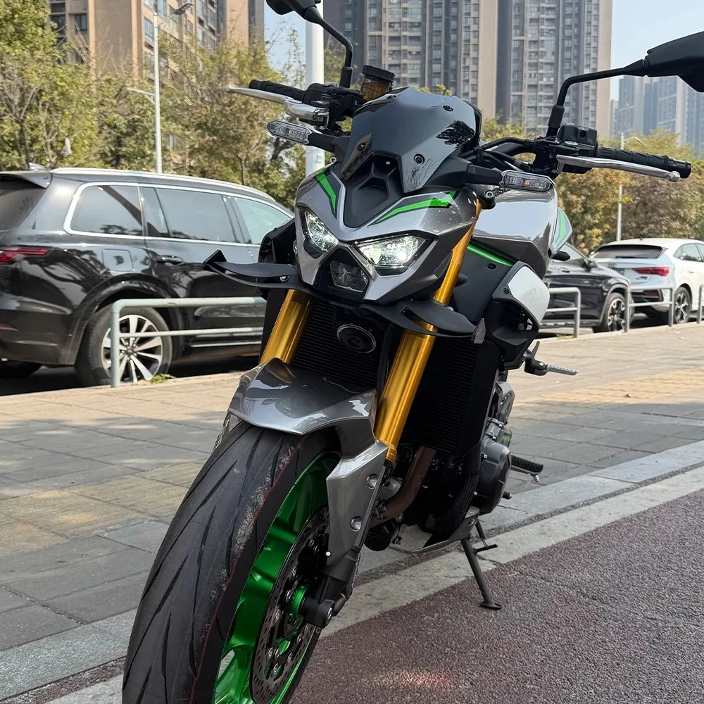 for Kawasaki Z900 Z 900 SE Z900SE 2025 Front Lip Spoiler Wind Wing Cover Aerodynamics Fairing Winglets Downforce Spoilers kit
for Kawasaki Z900 Z 900 SE Z900SE 2025 Front Lip Spoiler Wind Wing Cover Aerodynamics Fairing Winglets Downforce Spoilers kit