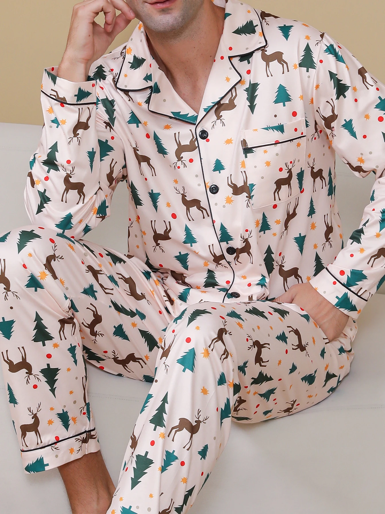 Two piece sets men's pajamas autumn and winter long sleeved pants casual cartoon style sleepwear set
Two piece sets men's pajamas autumn and winter long sleeved pants casual cartoon style sleepwear set