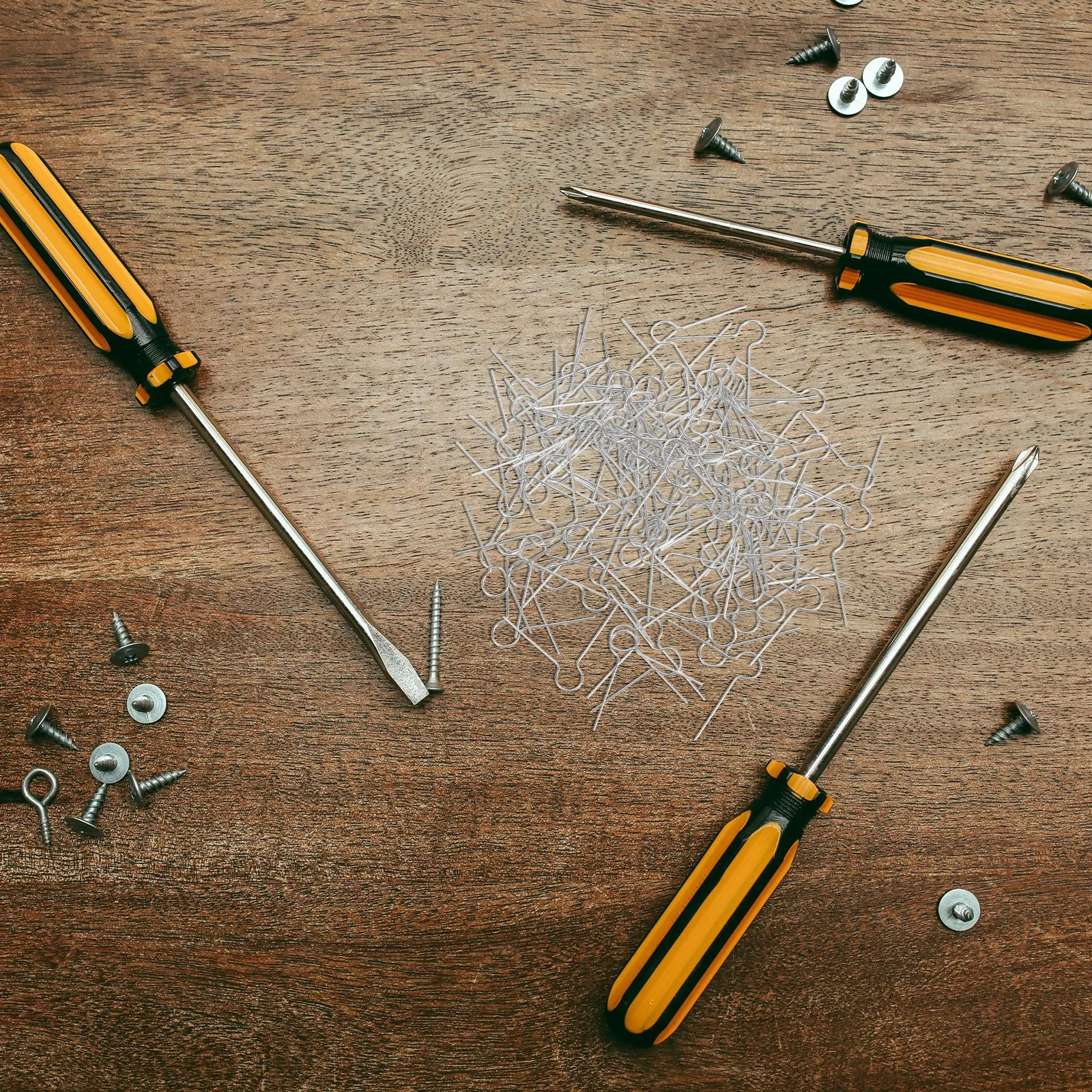 100Pcs Christmas Ornament Hooks V-Shaped Metal Hangers Stable Hold for Tree Balls Hats Ornaments Ornament Hangers
100Pcs Christmas Ornament Hooks V-Shaped Metal Hangers Stable Hold for Tree Balls Hats Ornaments Ornament Hangers