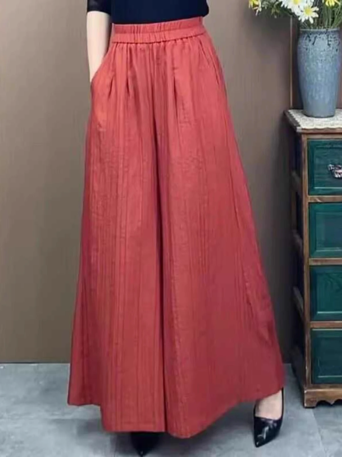 Vintage High Waist Wide Leg Pants Casual Pure Color Summer Style for Middle-Aged Women Slimming Mom-Friendly Drapey Skirt Pants
Vintage High Waist Wide Leg Pants Casual Pure Color Summer Style for Middle-Aged Women Slimming Mom-Friendly Drapey Skirt Pants