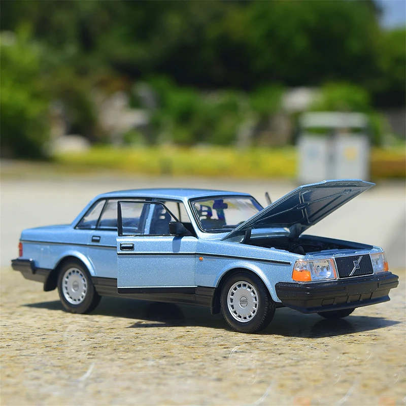 WELLY 1:24 VOLVO 240GL легкосплавный автомобиль, литье под давлением и игрушечный транспорт, модель автомобиля, миниатюрная масштабная модель автомобиля, игрушечный автомобиль для детей
WELLY 1:24 VOLVO 240GL легкосплавный автомобиль, литье под давлением и игрушечный транспорт, модель автомобиля, миниатюрная масштабная модель автомобиля, игрушечный автомобиль для детей