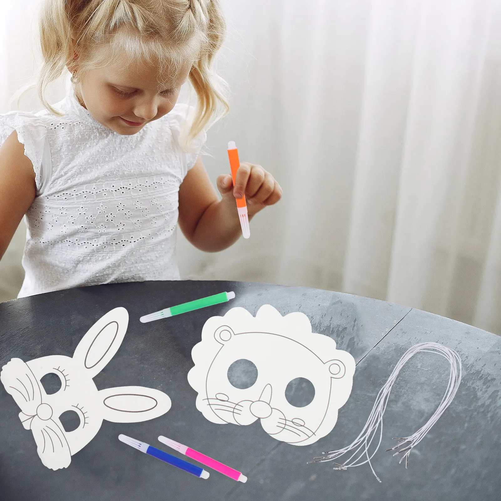 DIY Graffiti Masks Animal Design Blank Masks for Kids Halloween Party Supplies Children H Painting Mask Craft Activity
DIY Graffiti Masks Animal Design Blank Masks for Kids Halloween Party Supplies Children H Painting Mask Craft Activity