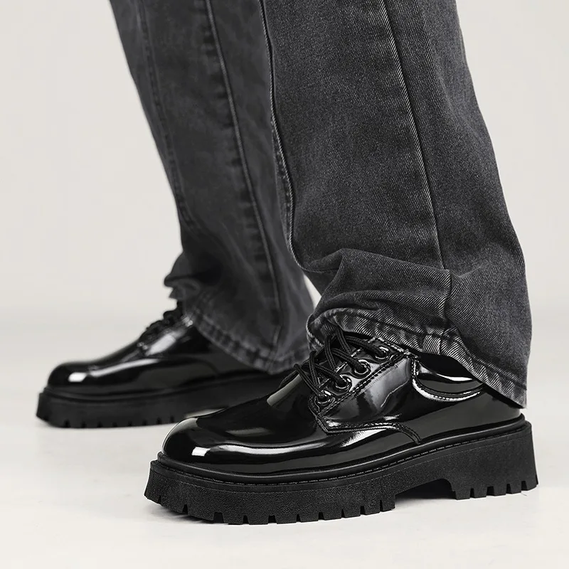 Мужские туфли-дерби из глянцевой лакированной кожи в британском стиле, с круглым носком, удобная формальная/повседневная офисная обувь для широкой стопы
Мужские туфли-дерби из глянцевой лакированной кожи в британском стиле, с круглым носком, удобная формальная/повседневная офисная обувь для широкой стопы