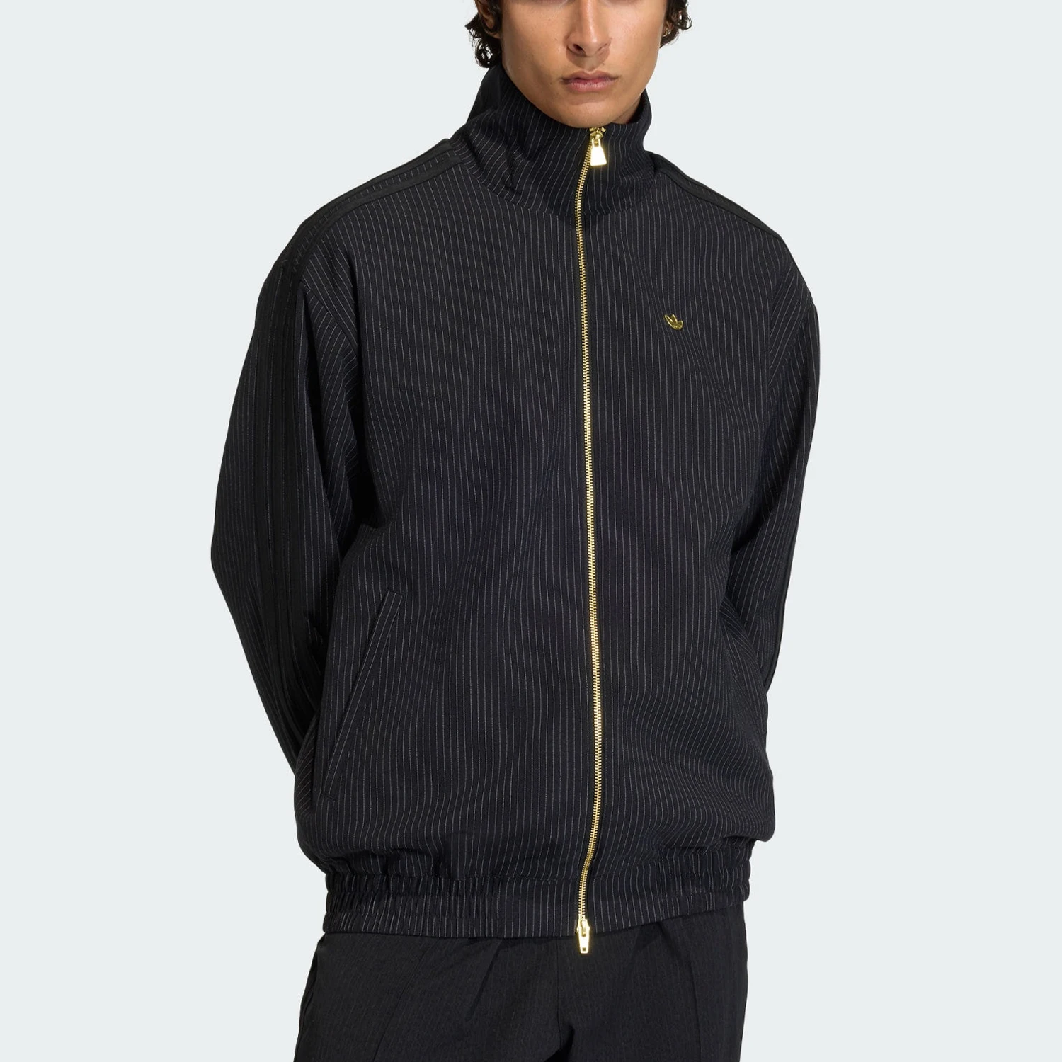Adidas Authentic Three Leaves Men's Stand Collar Vertical Stripe Sports Jacket KC9051
Adidas Authentic Three Leaves Men's Stand Collar Vertical Stripe Sports Jacket KC9051