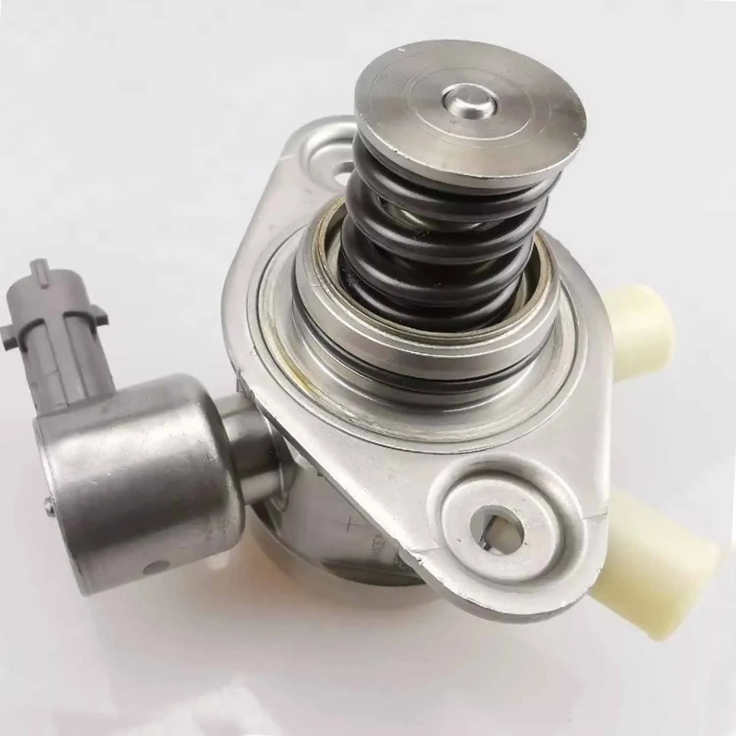 1pc High Pressure Fuel Pump 10171502 For MAXUS G10 2.0T Engine New Car Accessories
1pc High Pressure Fuel Pump 10171502 For MAXUS G10 2.0T Engine New Car Accessories
