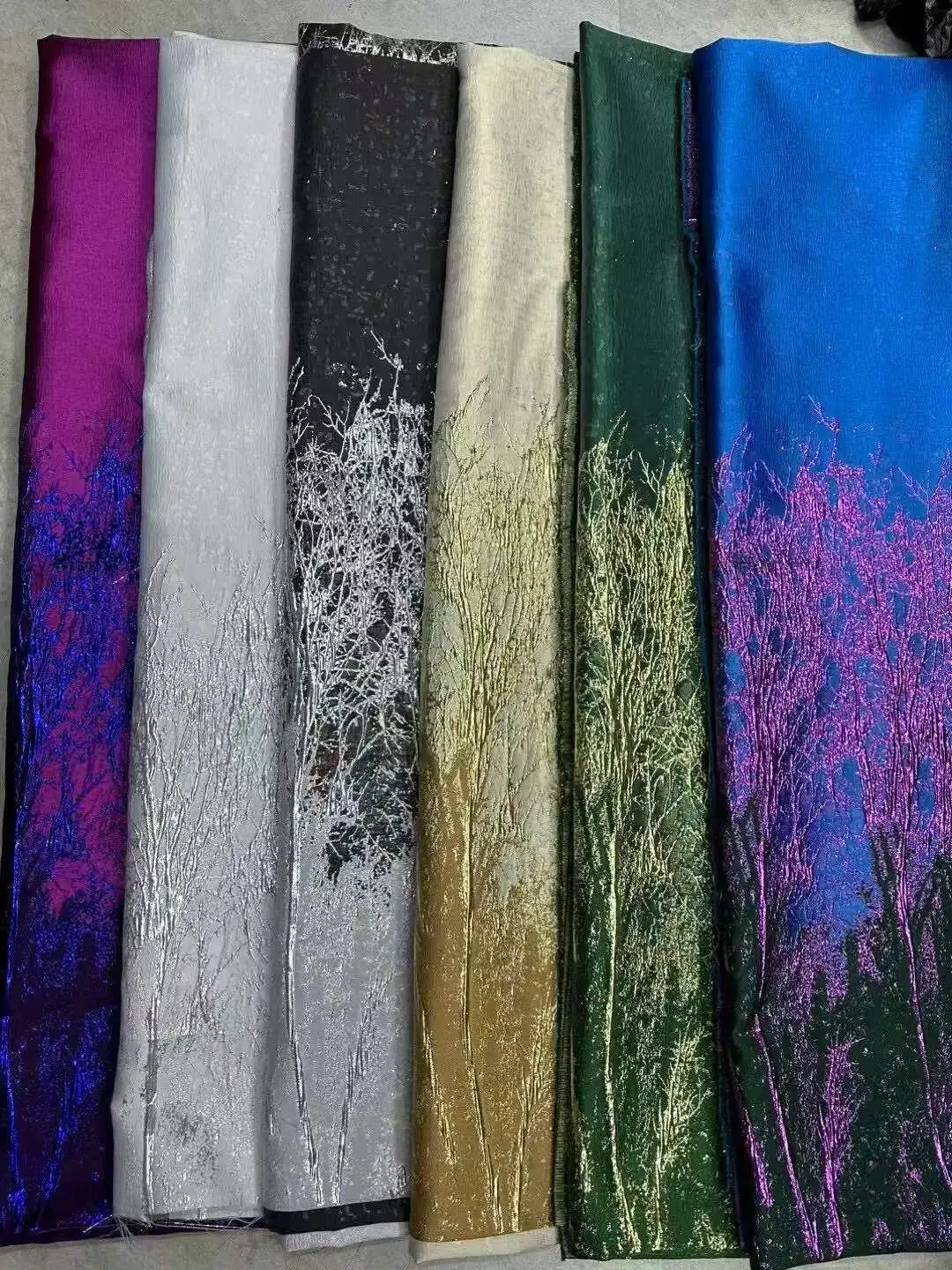 New African Lace Fabric 5Yards Gild Lace Fabric 2024 Nigerian Jacquard Lace Fabric For Elegant Dress Sewing Material
New African Lace Fabric 5Yards Gild Lace Fabric 2024 Nigerian Jacquard Lace Fabric For Elegant Dress Sewing Material