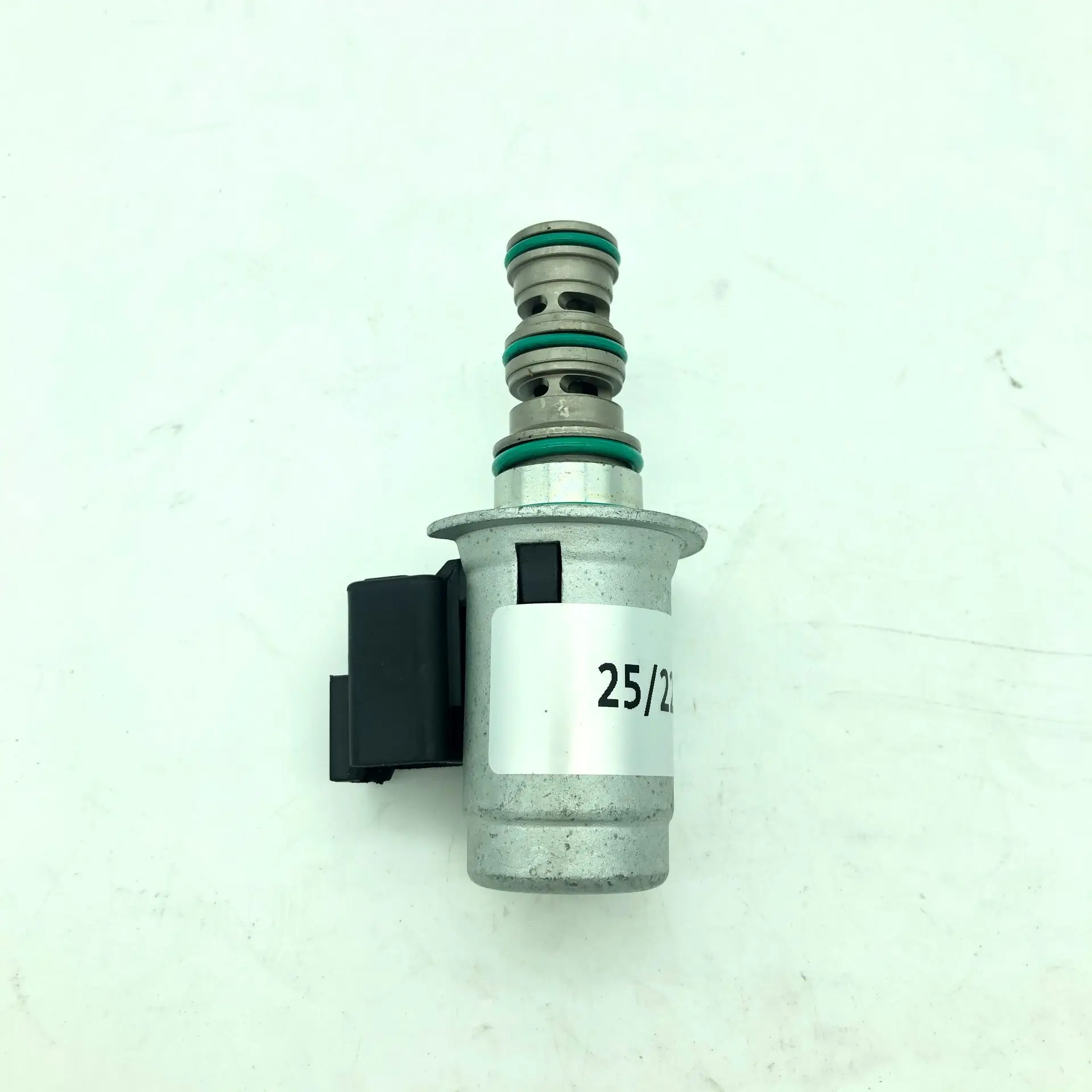 The latest high quality excavator accessories for JCB 220 Electromagnetic Ga 12V 25-220804 25/220804 25220804
The latest high quality excavator accessories for JCB 220 Electromagnetic Ga 12V 25-220804 25/220804 25220804