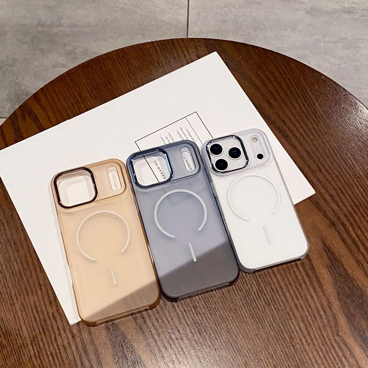 Suitable for iPhone 16 Pro 15 Pro Max phone case simple magnetic anti drop protective case
Suitable for iPhone 16 Pro 15 Pro Max phone case simple magnetic anti drop protective case