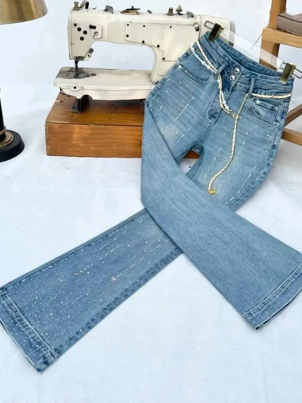 Spring 2026 High Waist Slim Fit Denim Pants Elegant Small Fragrance Style Elastic Bell Bottoms Vintage Effect Pocket Detail
Spring 2026 High Waist Slim Fit Denim Pants Elegant Small Fragrance Style Elastic Bell Bottoms Vintage Effect Pocket Detail