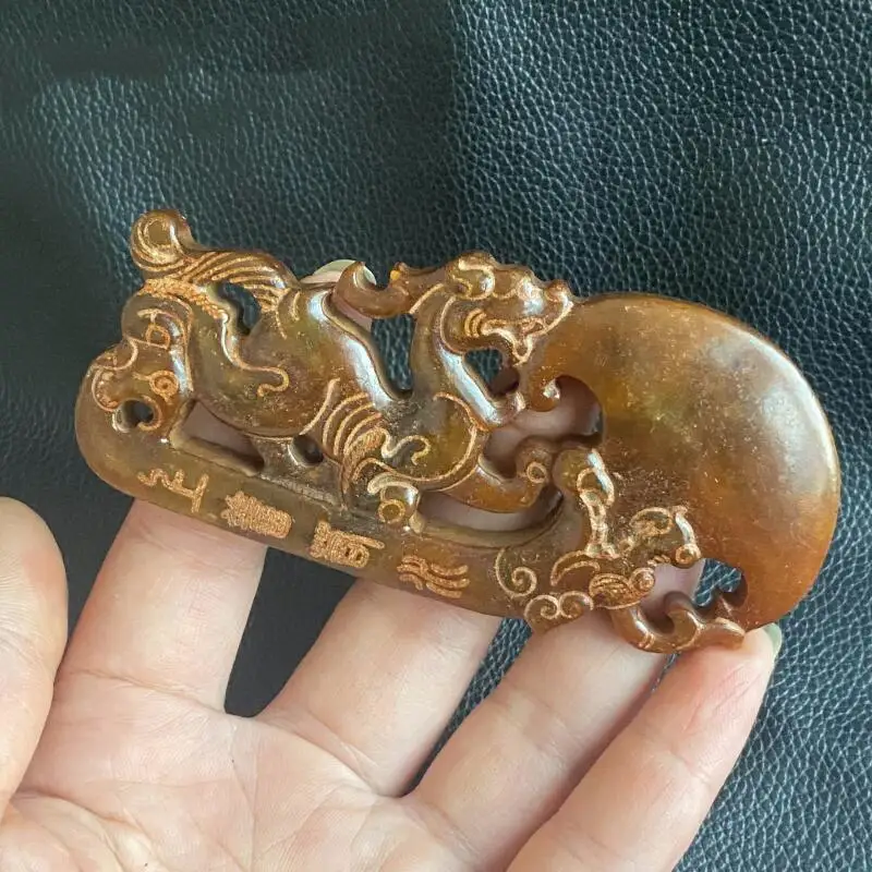 Traditional Chinese antique jade carving hollow carving auspicious beast statue handle piece folk collection retro crafts
Traditional Chinese antique jade carving hollow carving auspicious beast statue handle piece folk collection retro crafts