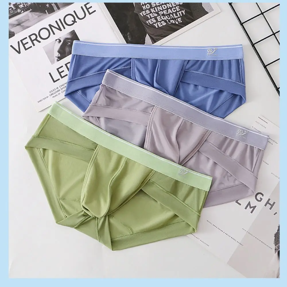 Summer Breathable Ice Silk Mesh Triangle Panties Interior U Convex Quick Drying Underwear Solid Color Low Waist Briefs for Men
Summer Breathable Ice Silk Mesh Triangle Panties Interior U Convex Quick Drying Underwear Solid Color Low Waist Briefs for Men