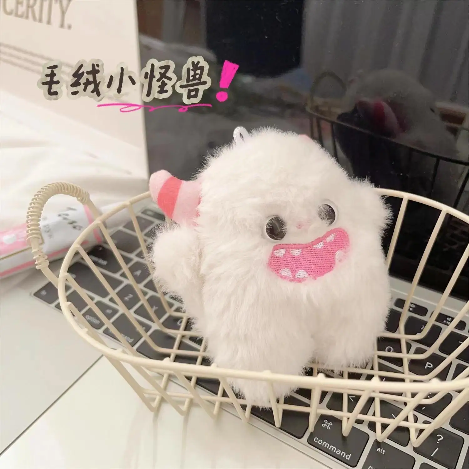 Kawaii Small Monster Doll Pendant Cute Plush White Green Rabbit Doll Keychain Children Couple Backpack Decor Accessories Gifts
Kawaii Small Monster Doll Pendant Cute Plush White Green Rabbit Doll Keychain Children Couple Backpack Decor Accessories Gifts