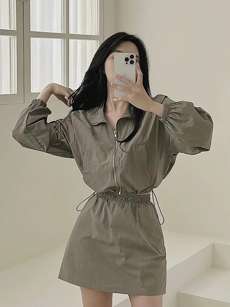 Chic Summer Casual Versatile Long Sve Dstring Collar High Waist ort terne Outfit Women's Faion Set
Chic Summer Casual Versatile Long Sve Dstring Collar High Waist ort terne Outfit Women's Faion Set