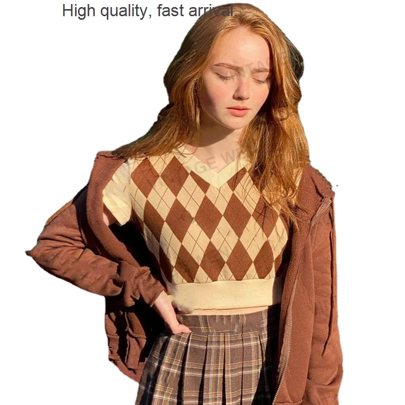 V-neck American Retro Khaki Rhombus Short Sleeve T-shirt Female European and American College Style
V-neck American Retro Khaki Rhombus Short Sleeve T-shirt Female European and American College Style