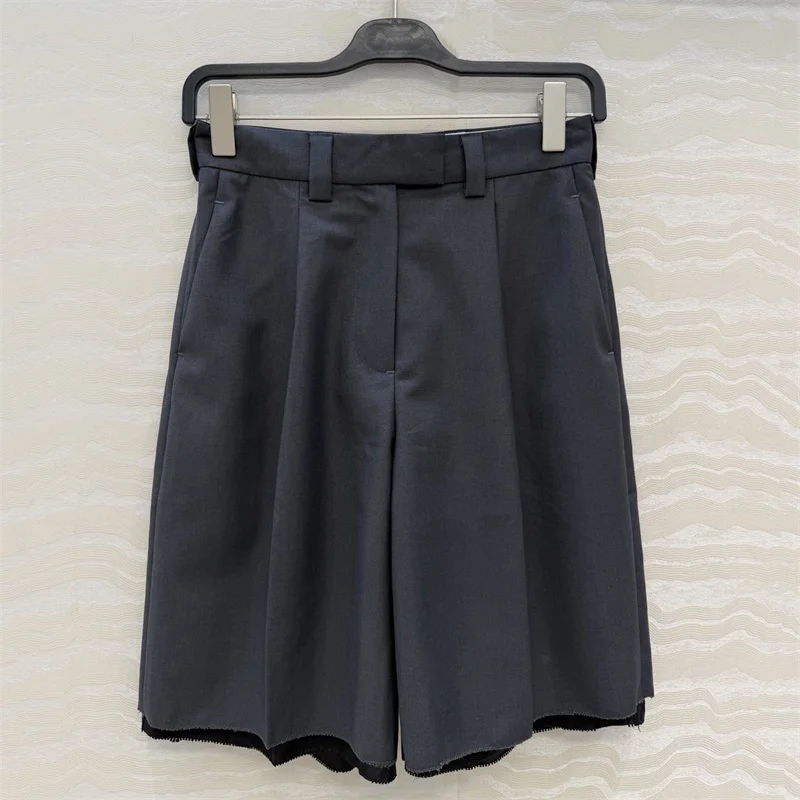 Women's shorts New low rise slim fit straight leg pants for summer 2026 Double layered fabric suit shorts y2k knee length pants
Women's shorts New low rise slim fit straight leg pants for summer 2026 Double layered fabric suit shorts y2k knee length pants