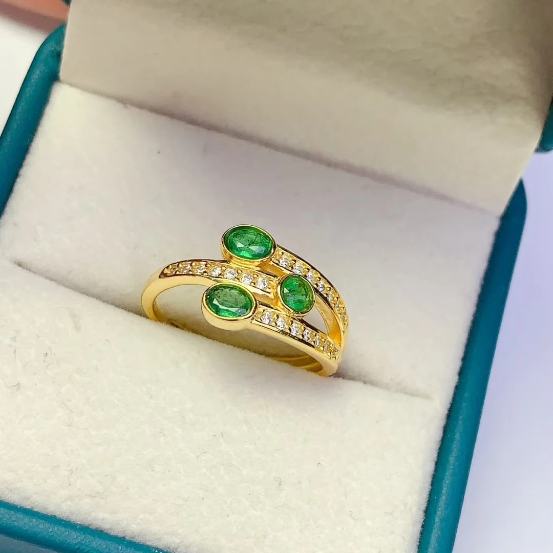 KJJEAXCMY Natural Emerald Ring S925 Silver Inlaid Simple Women's High-End Jewelry The crystal is clean and has beautiful color
KJJEAXCMY Natural Emerald Ring S925 Silver Inlaid Simple Women's High-End Jewelry The crystal is clean and has beautiful color