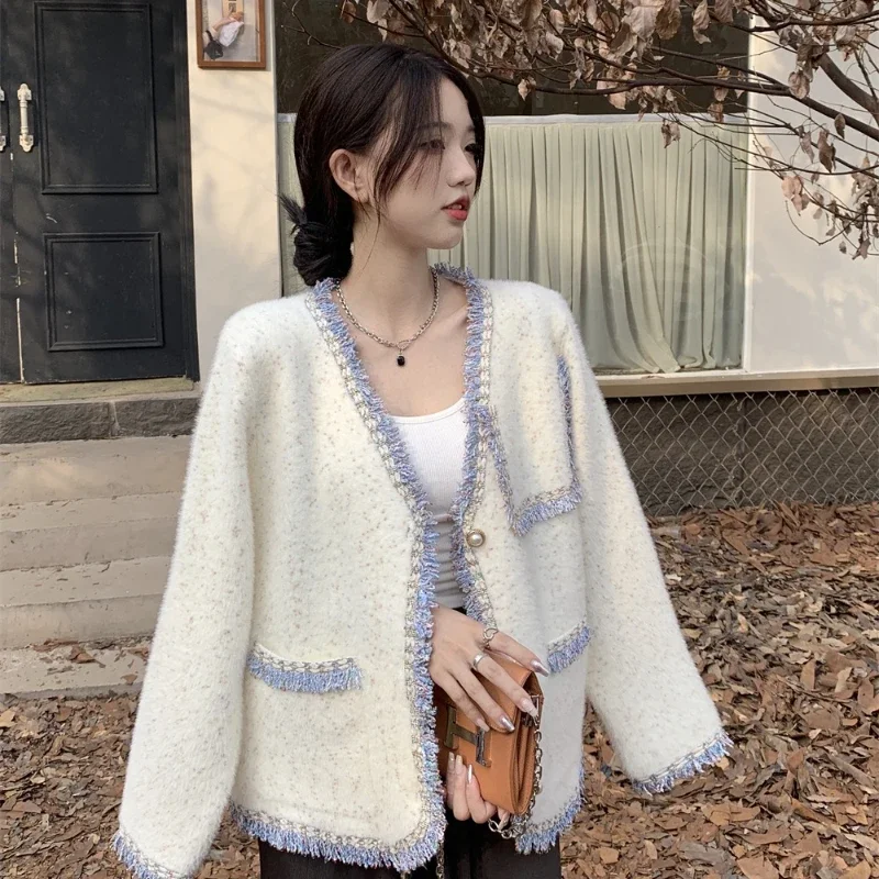 Women Jacket French Soft Sticky Knitted Cardigan Female Classy Jacket Autumn and Winter Casual Chic Pretty Jacket for Women
Women Jacket French Soft Sticky Knitted Cardigan Female Classy Jacket Autumn and Winter Casual Chic Pretty Jacket for Women
